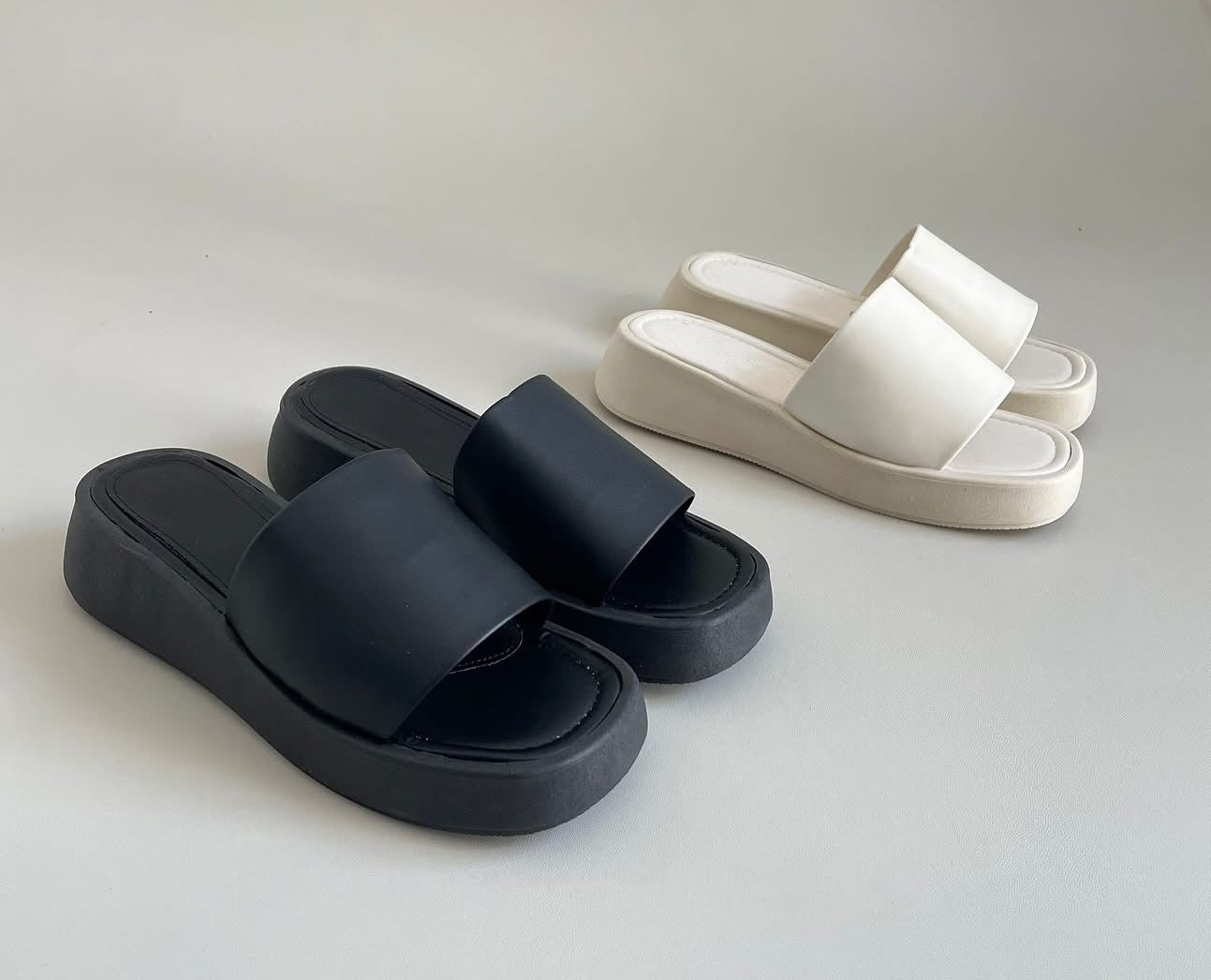 SANDALIAS/ PLATAFORMAS